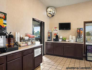 Super 8 By Wyndham Carbondale Motel Exterior photo